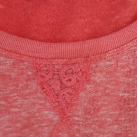 Pull over semi sweatshirt/top. - Picture 6 of 6